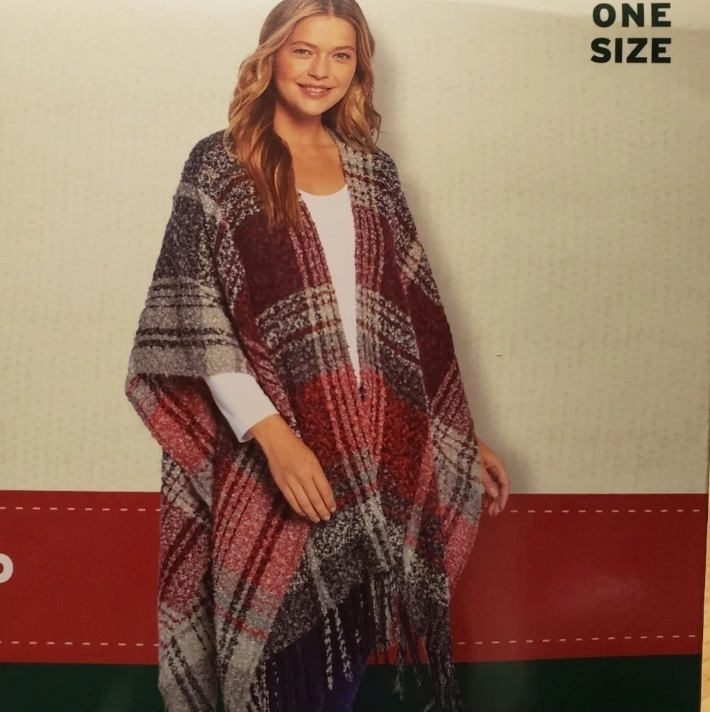 NWT Woolrich Blanket Wrap Red, Gray, and Black Sz One Size